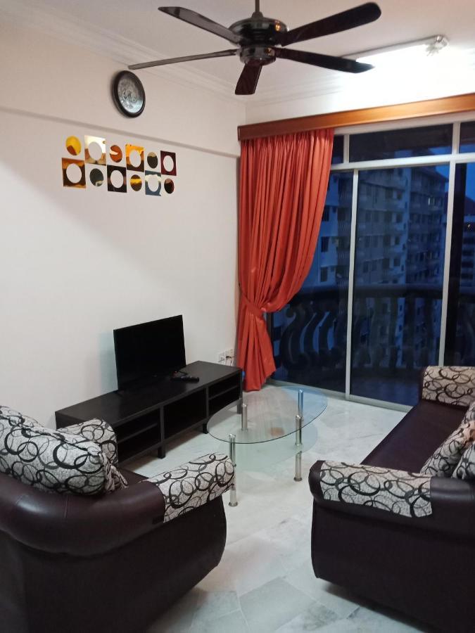 Glory Beach Resort Private Penthouse Porto Dickson Exterior foto