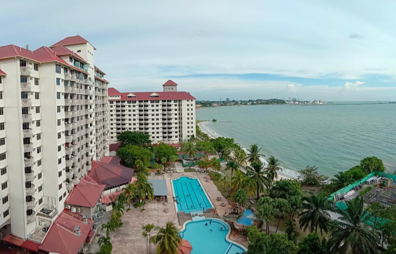 Glory Beach Resort Private Penthouse Porto Dickson Exterior foto