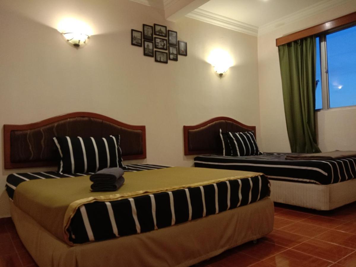Glory Beach Resort Private Penthouse Porto Dickson Exterior foto