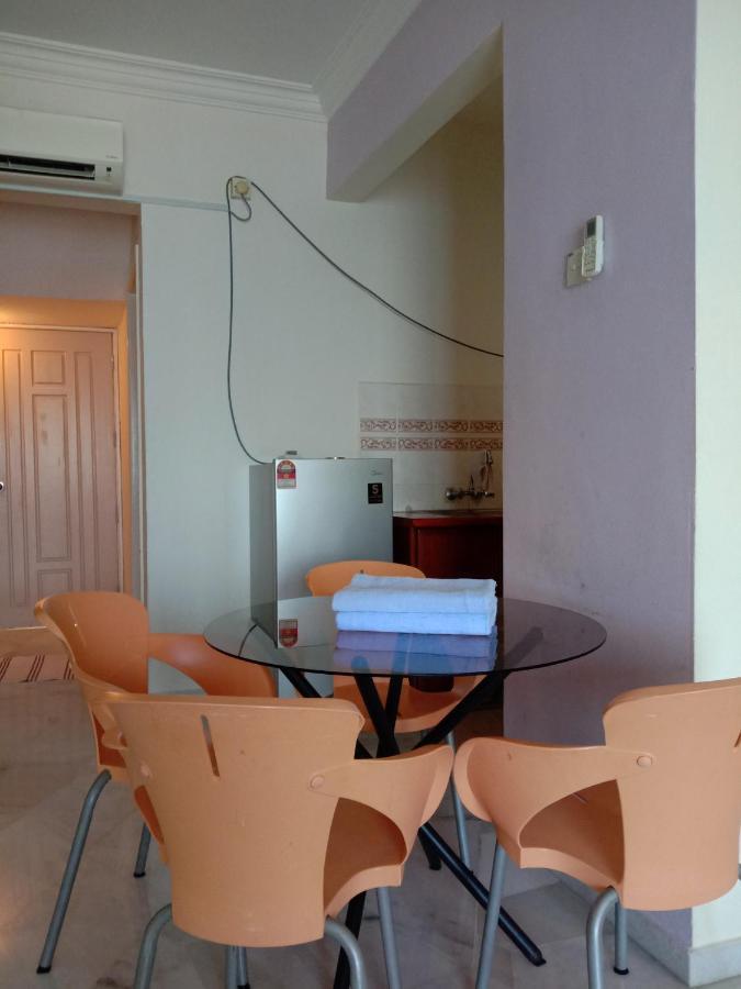Glory Beach Resort Private Penthouse Porto Dickson Exterior foto